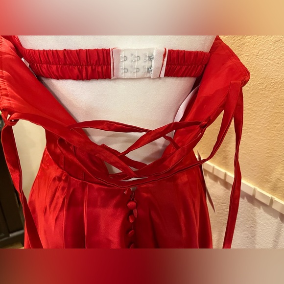 Bridesmaids/ Prom/ Formal long dress. Red satin strapless, side slit, bra cups 6 - Picture 12 of 16